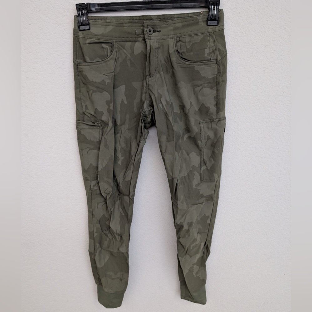 Woman's Prana Halle Jogger Camouflage